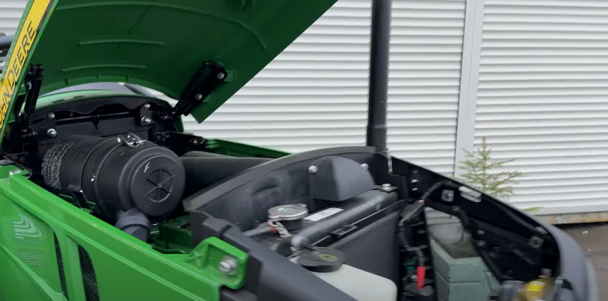 мини-трактор John Deere 3036